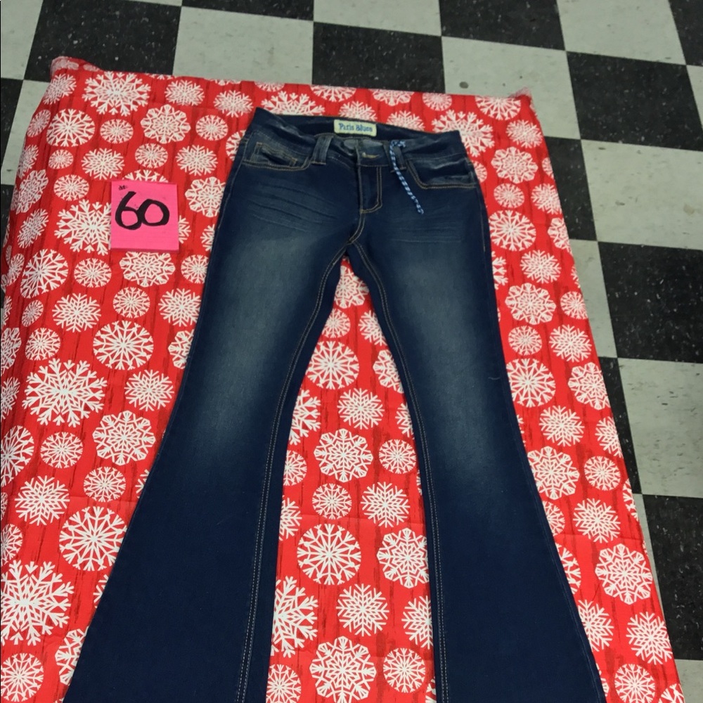Boot cut jeans. sieve 5